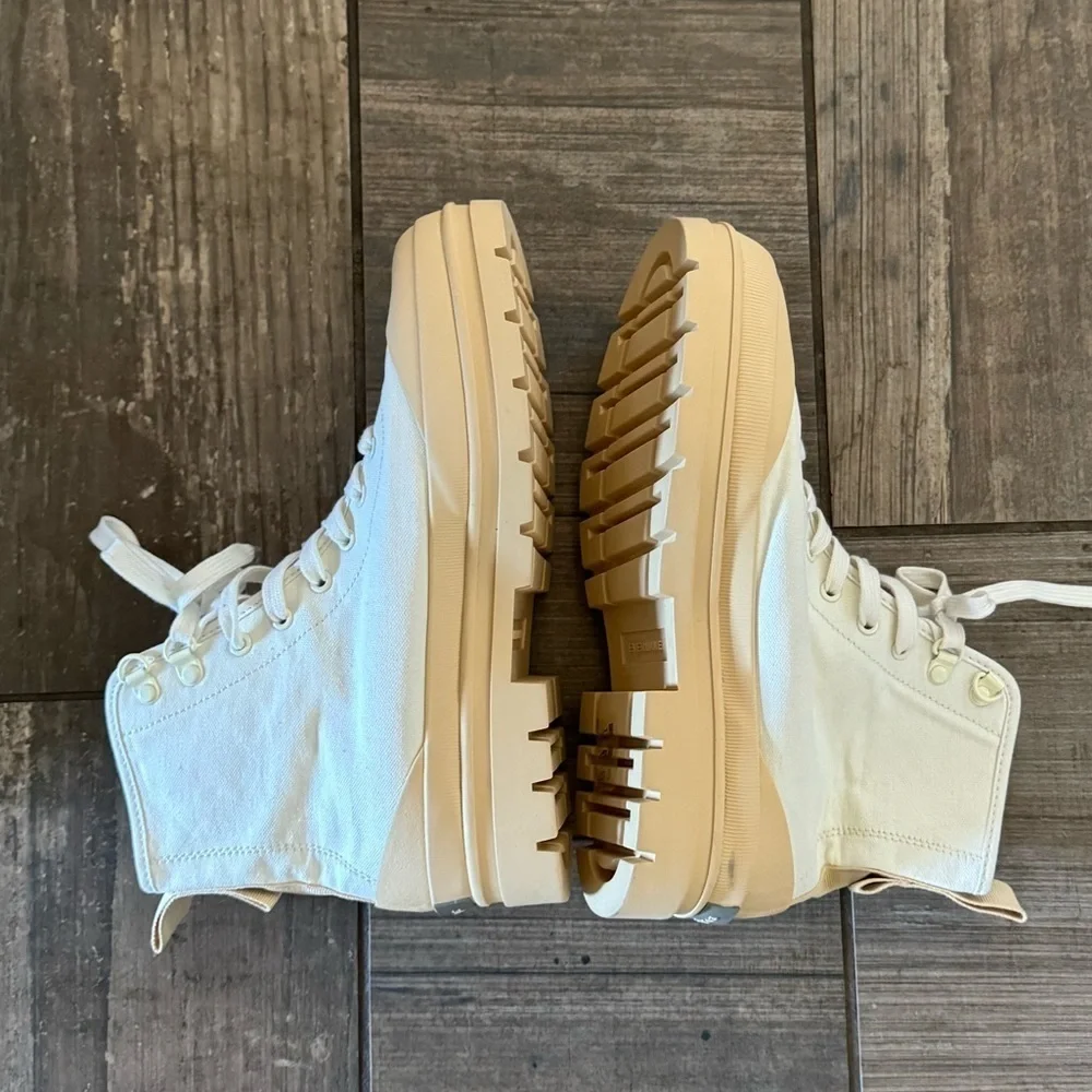 Everlane the canvas utility boot size 9.5